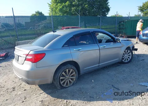 2013 Chrysler 200 Limited from USA, damaged, VIN 1C3CCBCG3DN555711